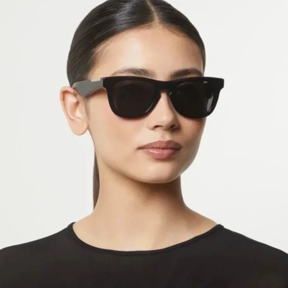 $403 Burberry Mens Unisex B 4426 Black Sunglasses Recent Style / Womens - Picture 14 of 14